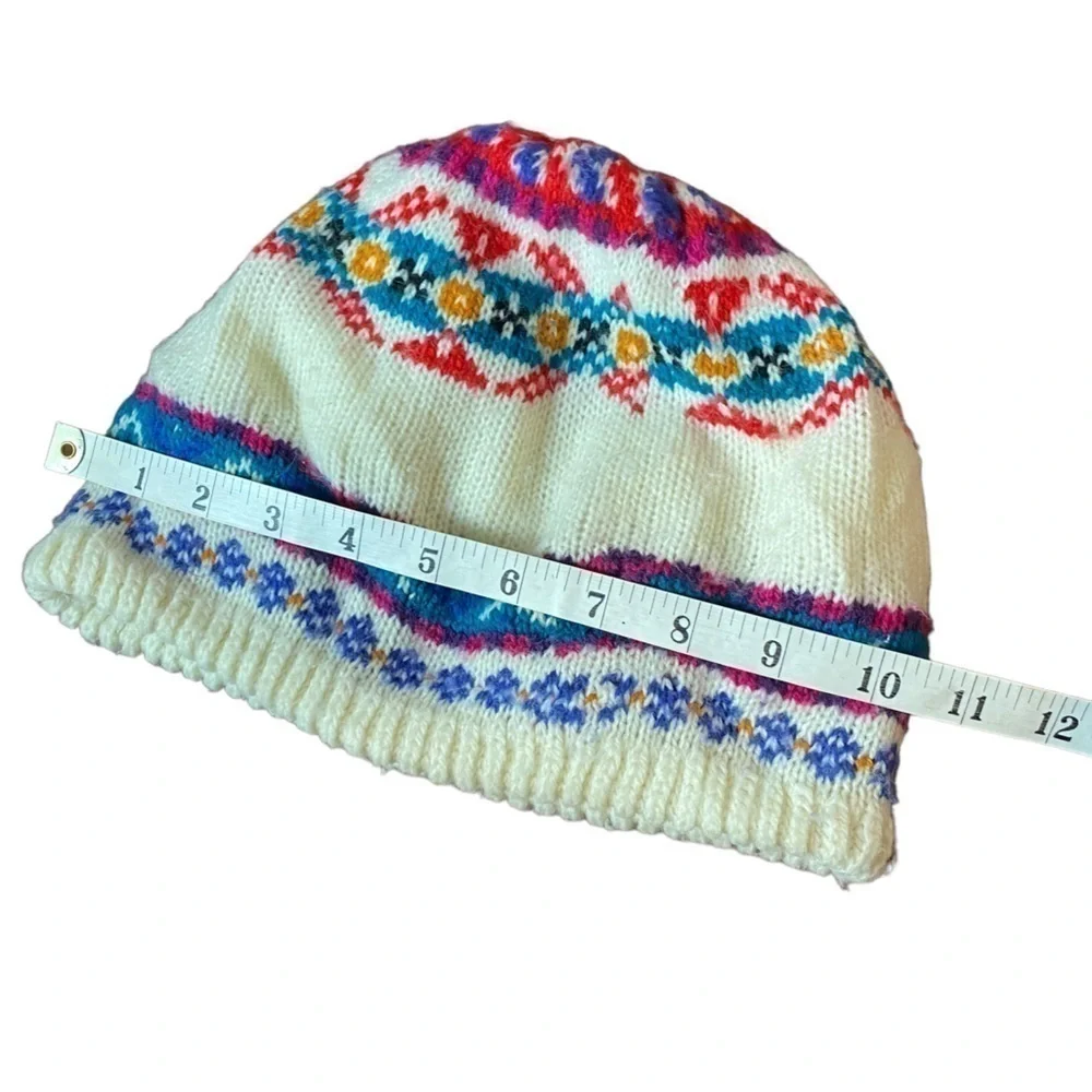 Isotoner Y2K Acrylic Graphic Beanie Hat O/S